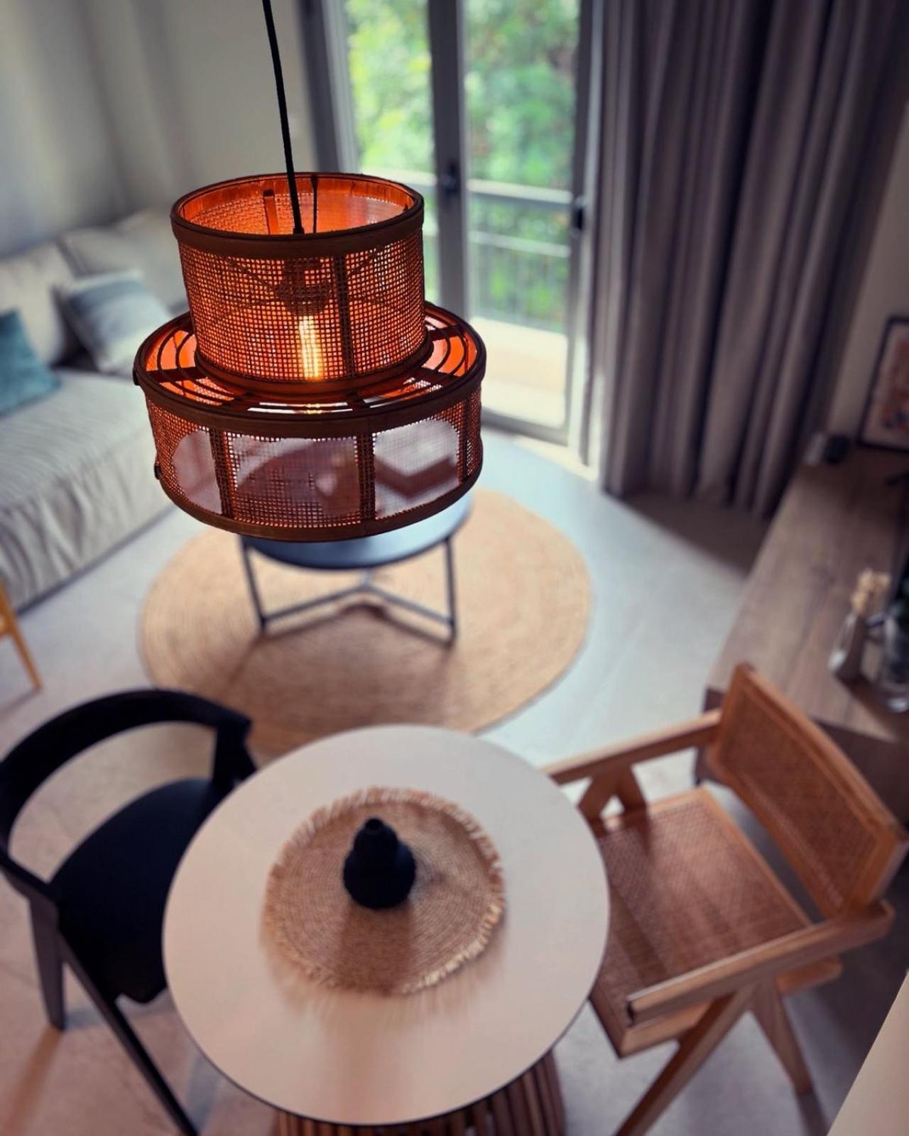 Luxurious Wooden Detail Flat In City Center Chalkida Luaran gambar